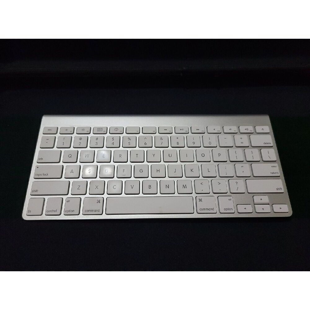 Apple Wireless Keyboard w/ Bluetooth
